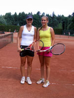 Semifinalistky dvouhry en zleva :  Hana Kovov, Natlie Cvkov